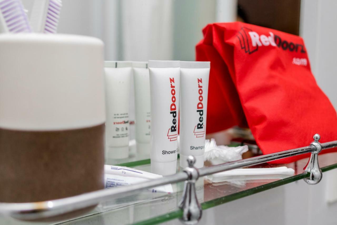 Reddoorz Plus Near Hayam Wuruk 2 Jakarta Eksteriør bilde